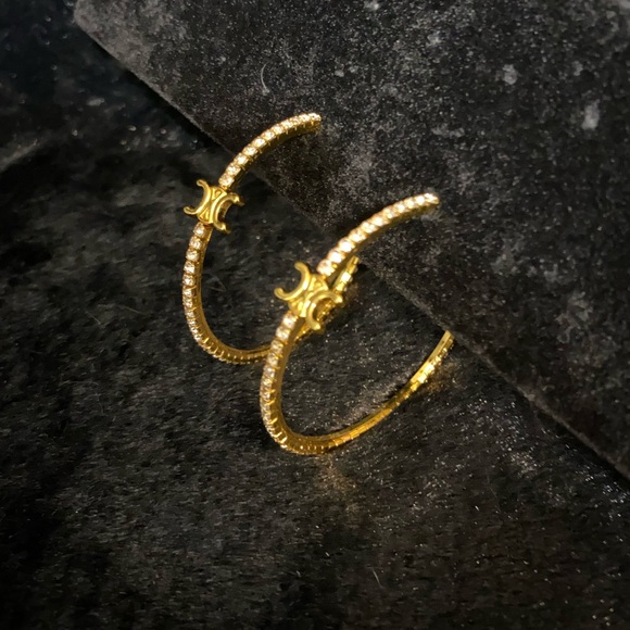 Luxury 18K Gold & Rhinestone Hoop Earrings - Picture 3 of 5